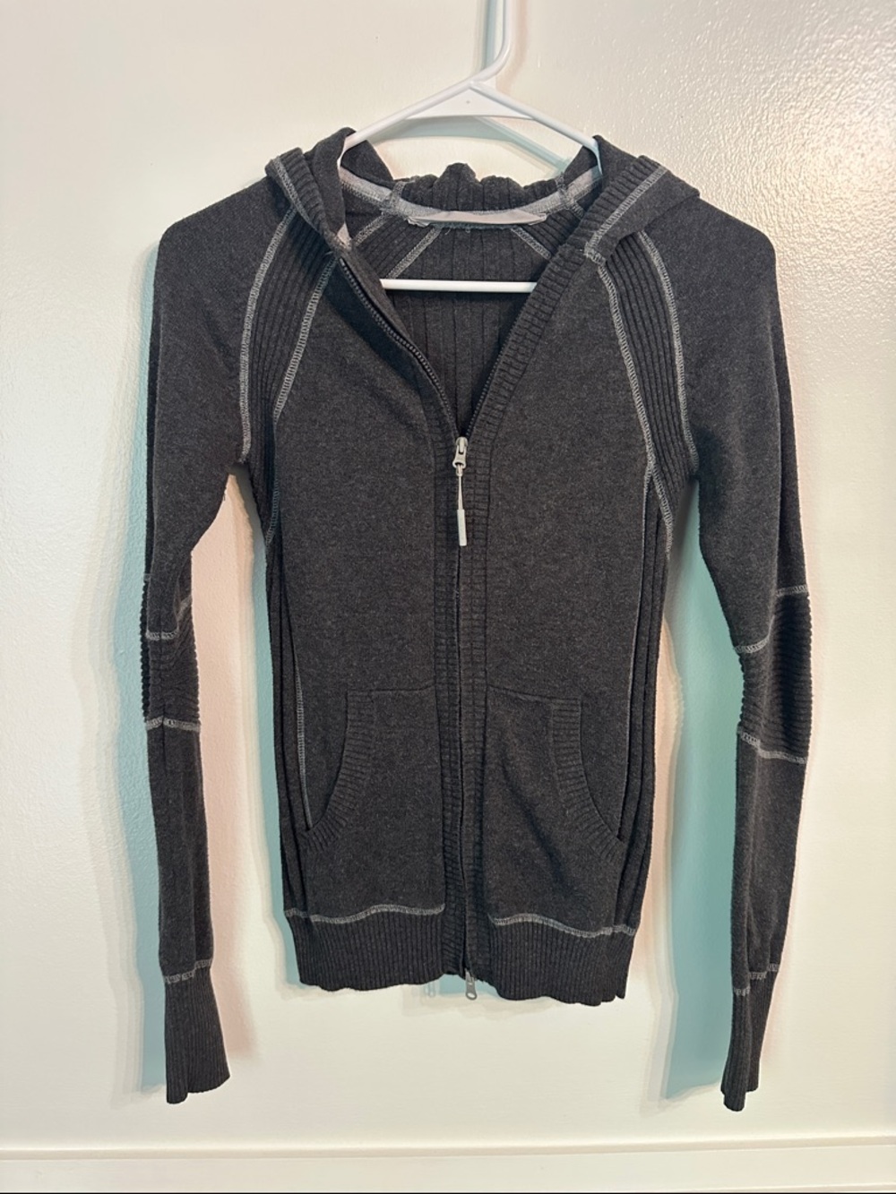 Athleta Dark Gray Ribbed Full Zip-Up Hoodie with Thumb Holes Size XS